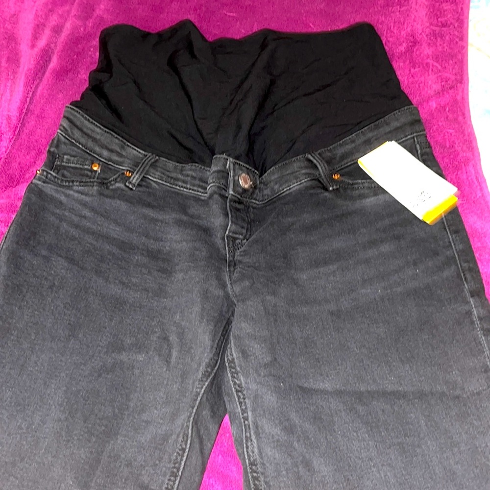 H&M Mama Maternity jeans brand new with tags. Straight leg
